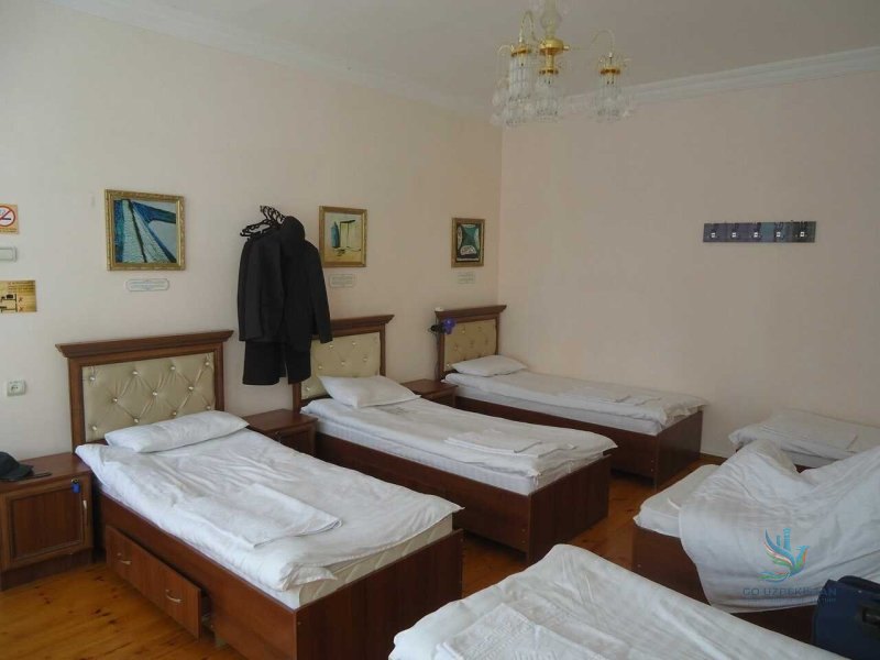 6-bed room — photo 1