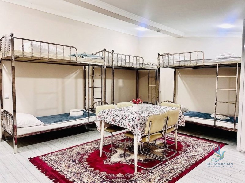 Room 1, 6-bed room — photo 1