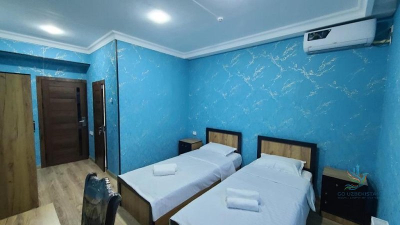 Budget Double Room with 2 Single Beds — photo 1